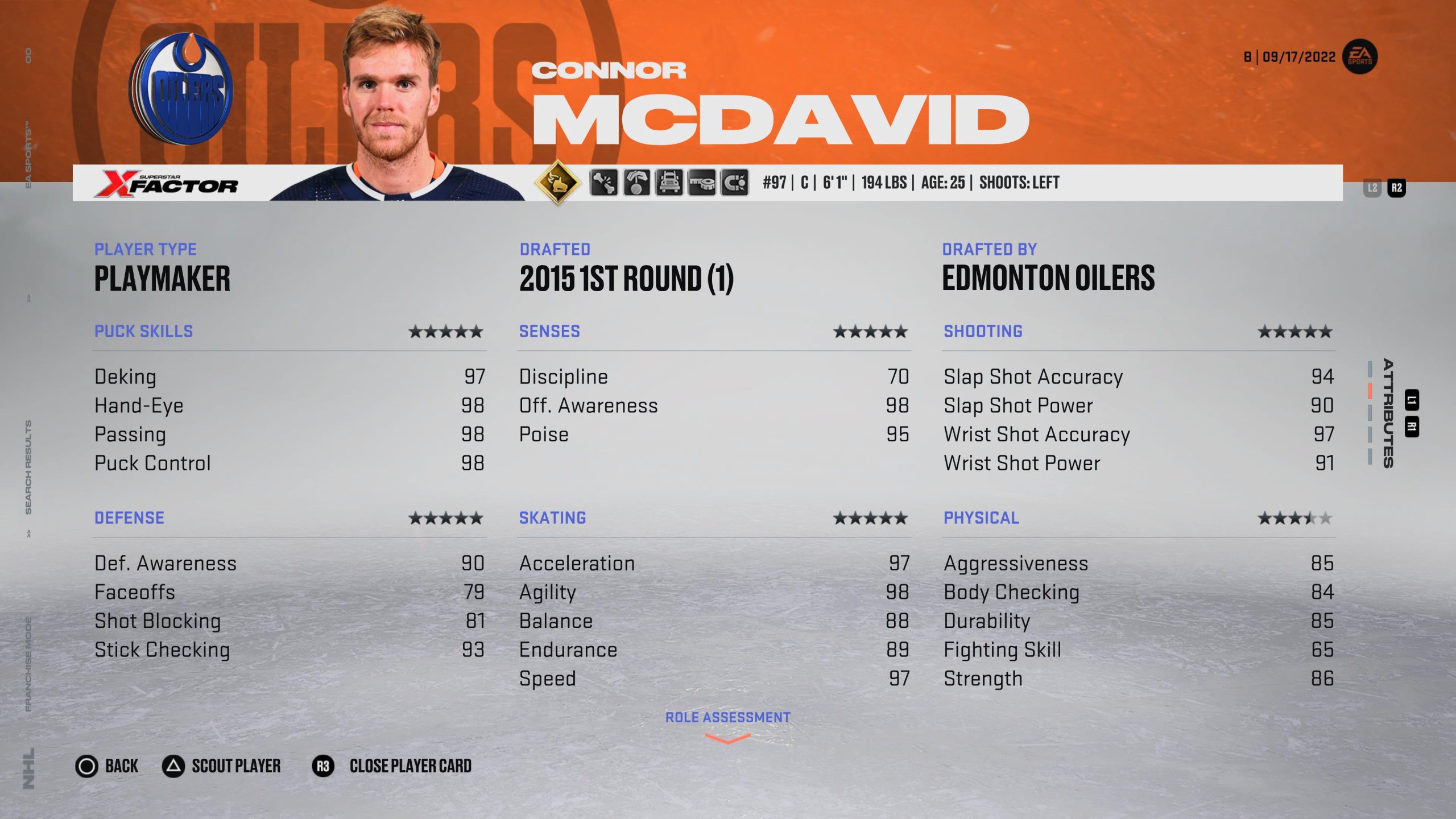 Connor McDavid - NHL 23 で最高のセンターの 1 つ