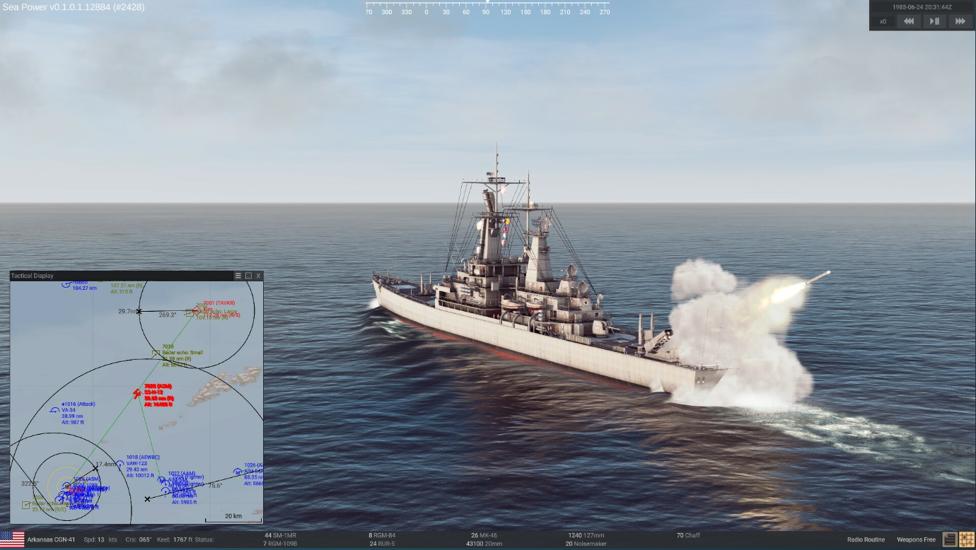 ゲーム「Sea Power: Naval Combat in the Missile Age」のスクリーンショット。戦艦がミサイルを発射し、ユーザー インターフェイスの左下隅にミニマップが表示されています。