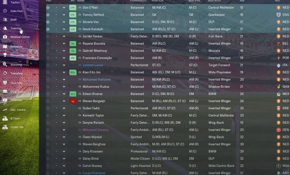 Football Manager 2023 のメンタリングと個別指導ガイドを使用して、選手のスキルを向上させ、チームをトップに導きましょう