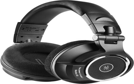 Dive into the world of gaming headphones with our comprehensive reviews. OneOdio Monitor 80 Professional Studio Headphones Review