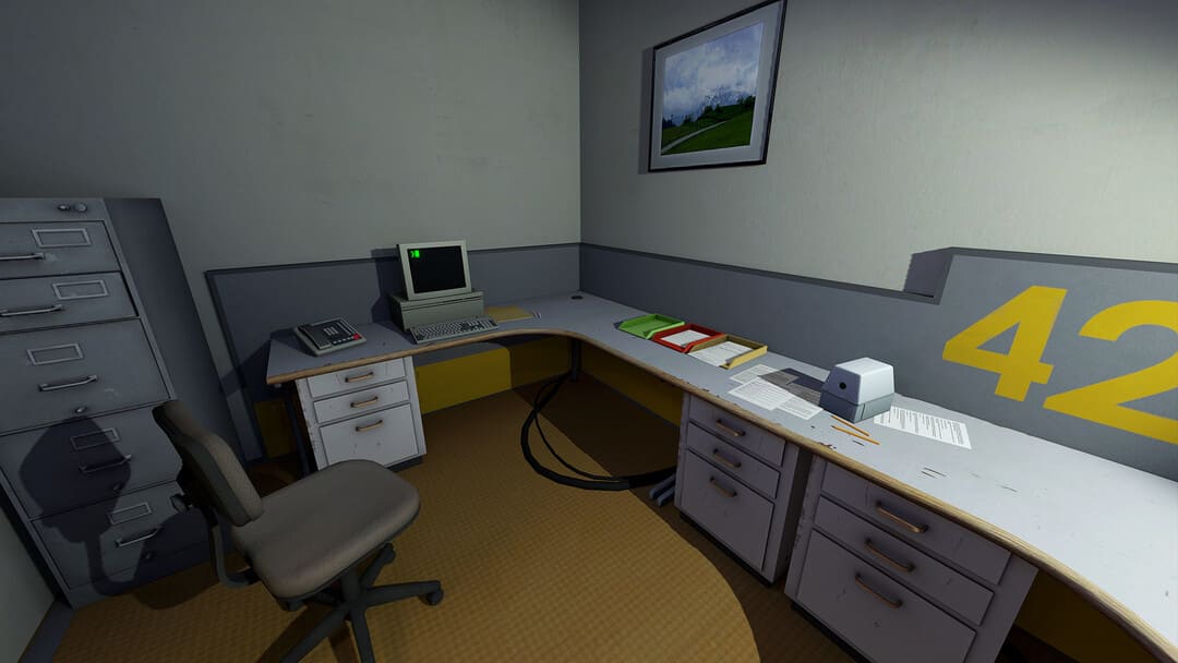 ゲームのスクリーンショットThe Stanley Parable：Ultra Deluxeは、90年代の古いコンピューターを備えたオフィスを示しています。